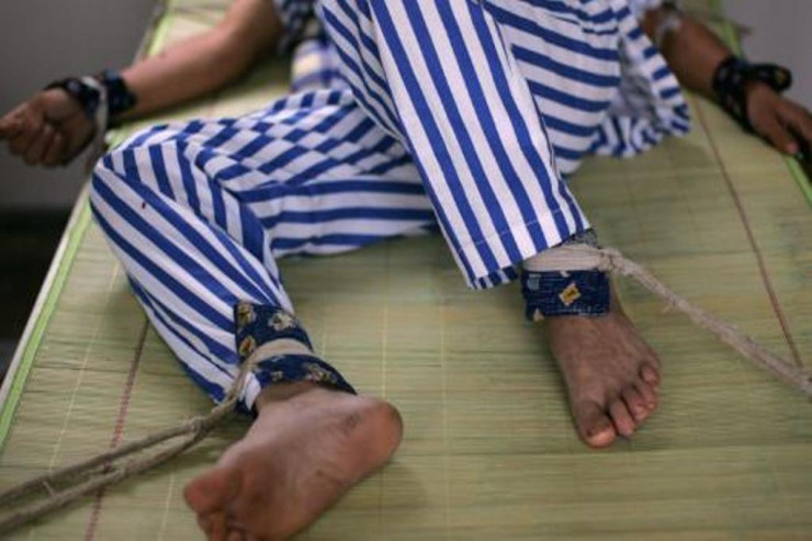 Təhlükəli cinayətkar "dəlixana"dan qaçdı -  FOTO 