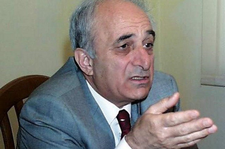 Şeyxlə nəzir qutuları davası edən otel sahibi - UNUDULAN MƏMURLAR 