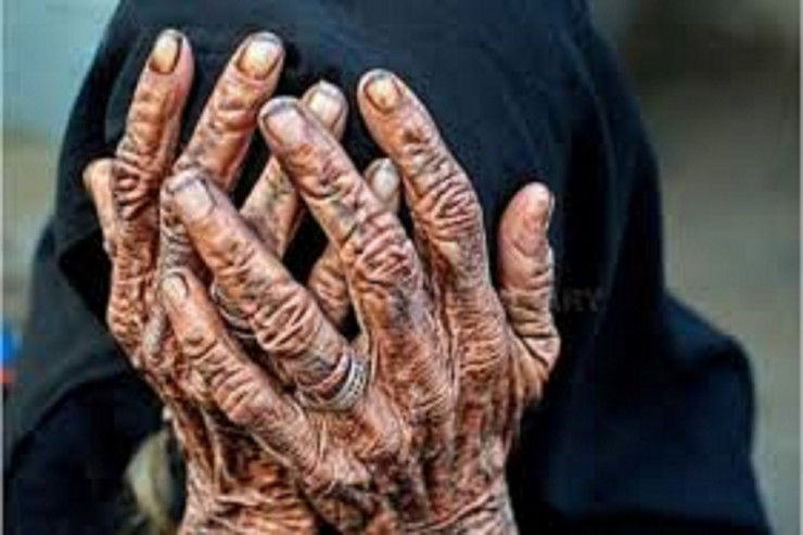 Tibb bacısı qocaları zəhərləyib  ÖLDÜRDÜ  