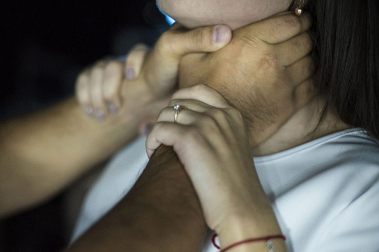 Sumqayıtda oğurluğa gedən kişi ev sahibini boğub öldürdü