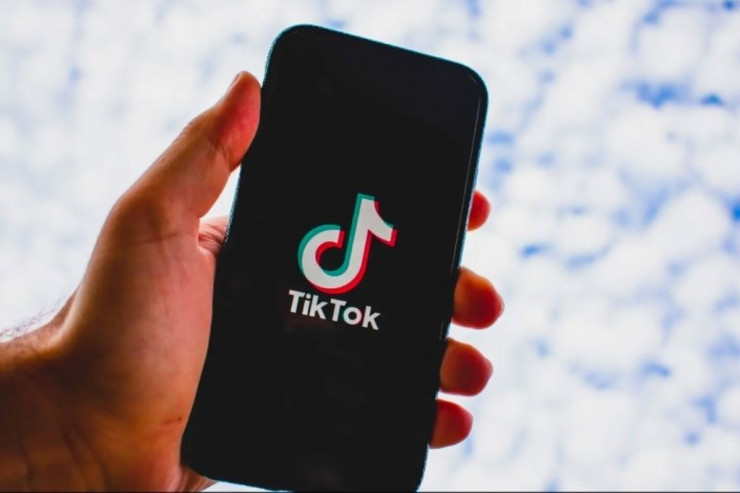 "TikTok" da narkotik təbliğ edən yeniyetmə saxlanıldı