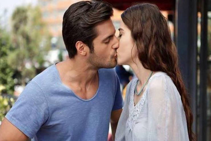 Özge Gürel və  Serkan Çayoğlu