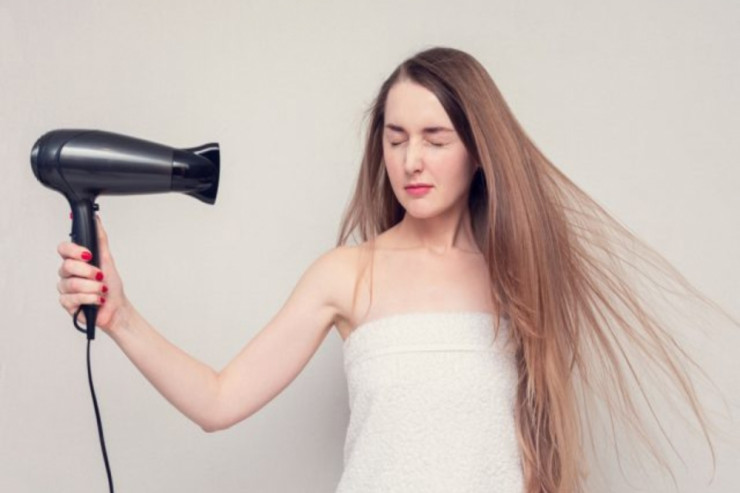 Saçlarınızı düzgün qurutmağın QAYDASI 