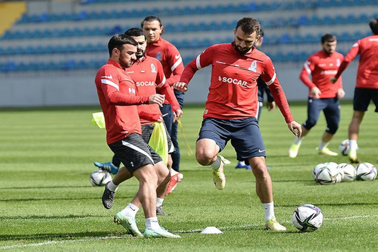 Millimizin baş məşqçisi bu futbolçulardan İMTİNA ETDİ 