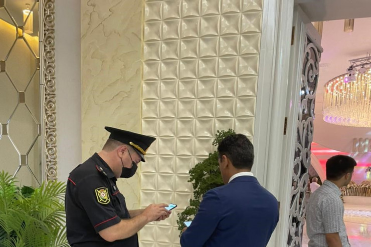 Dünən 24 nəfər toya görə cərimələnib