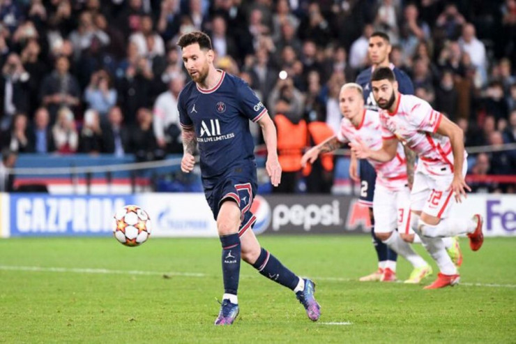 Ronaldoya çatdı, Romarionu qabaqladı və...