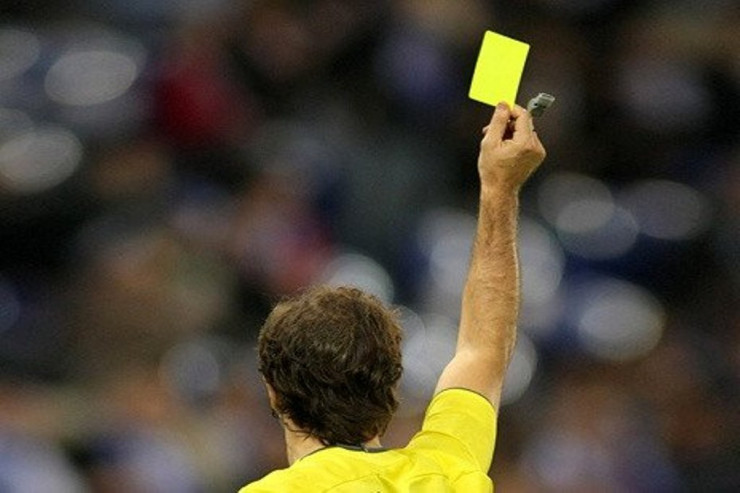 Azərbaycanda hakimi təhqir edən məşqçilər və futbolçular cəzalandırıldı