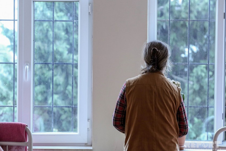 Tək yaşayan ahıl və xəstə insanlarla bağlı  YENİ TƏKLİF 