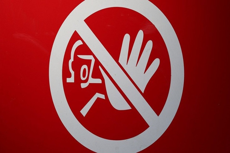 Azərbaycanda marketlərdə QADAĞAN  olunmuş məhsullar satılır - DİQQƏT 