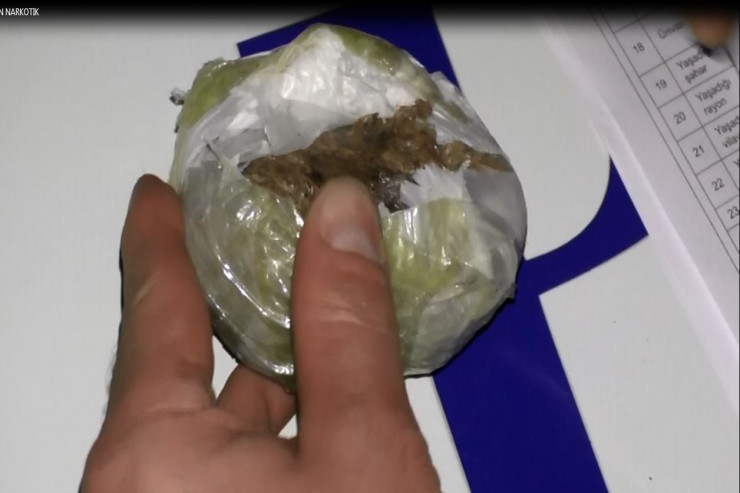 Ələ keçirilən narkotiklər