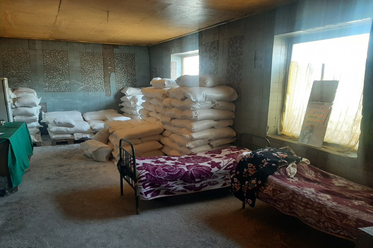 Çörək istehsalı müəssisəsində  sanitariya pozuntusu  - FOTO 