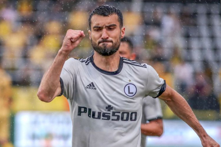 “Legiya”nın hücumçusu Mahir Emreli