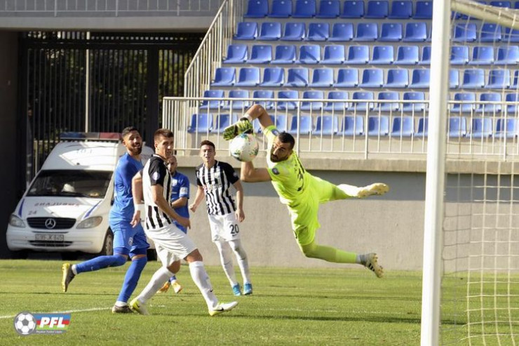 “Neftçi” autsayderə qarşı: heyətlər açıqlandı