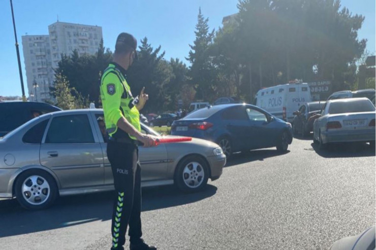 "Şəhidlər Xiyabanına şəxsi maşınınızla gəlməyin" - Yol polisindən MÜRACİƏT 