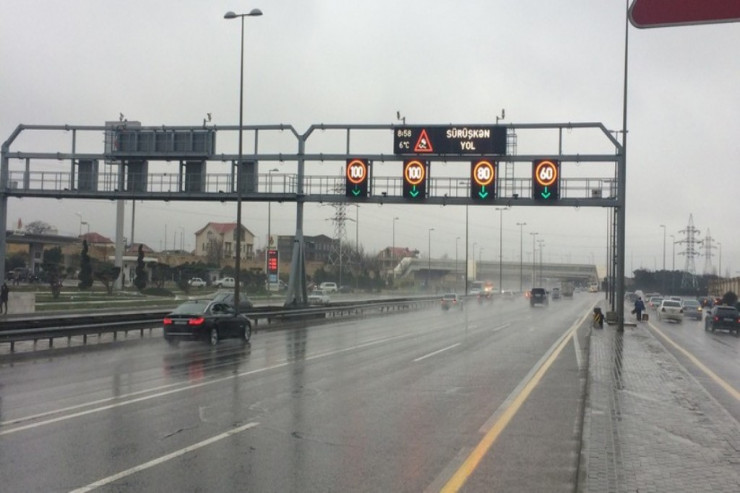 DYP yağışlı hava ilə bağlı sürücülərə müraciət etdi