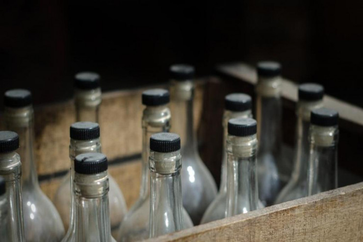 Şadlıq sarayında  SAXTA İÇKİ   aşkarlandı