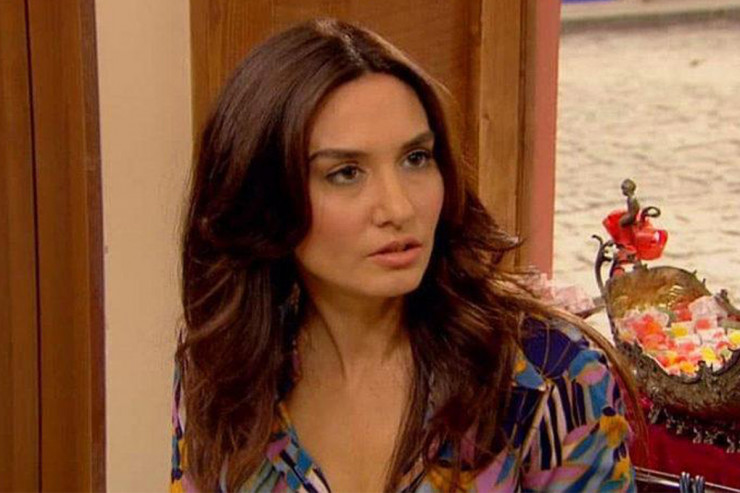 Aktrisanın evindən 1 milyon OĞURLANDI 