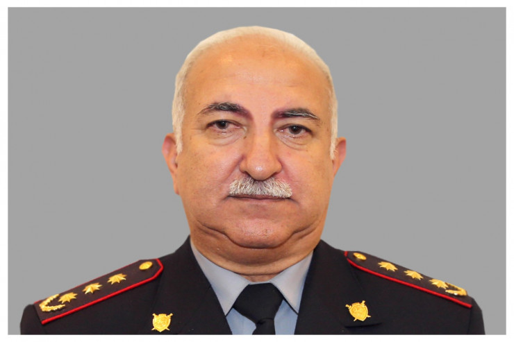 Sabiq polis rəisi KİTAB YAZDI:  "Balta qan içində idi"