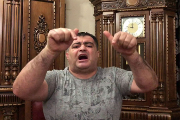 “Mən hacıyam, oruc tuturam...”  – Maqsud zərərçəkənləri Allaha tapşırdı