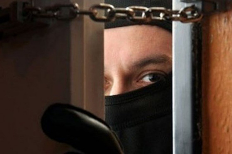 Bu dəfə ev belə qarət olundu – Oğrudan YENİ ÜSUL 