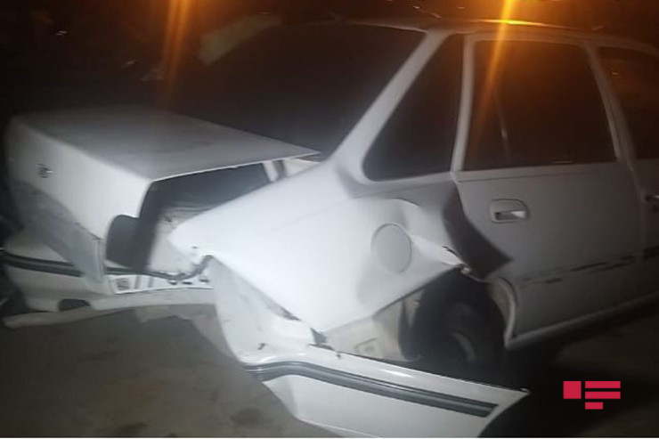 Abşeronda avtomobil qəza yerindən qaçdı  -FOTO 