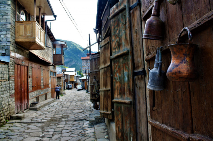 Lahıcda 9200 manatlıq MİS QABLAR  oğurlandı