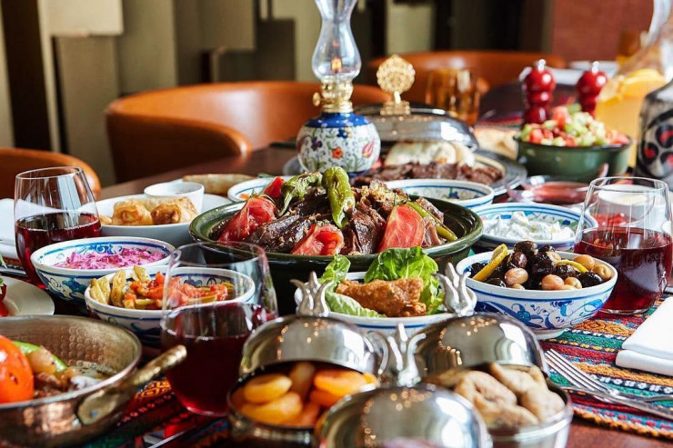 Bakı restoranlarında iftar süfrəsi: QİYMƏTLƏR...   
