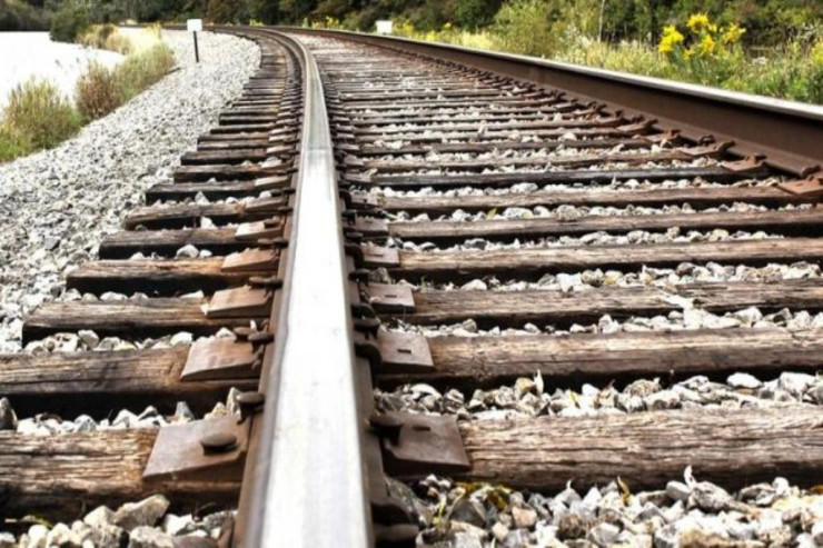 Bunu da GÖRDÜK:  qatar relsini oğurlayıb satmağa apardılar