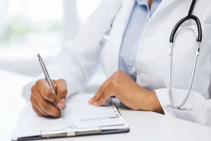 Hərbçilərdən pul alan həkim  HƏBS EDİLDİ 