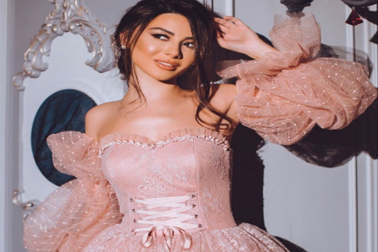 "Sevgisiz qala bilmərəm" - Azərbaycanlı müğənni 