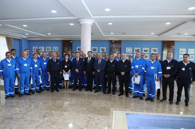 "Azəriqaz" rəhbəri onları mükafatlandırdı - FOTO 