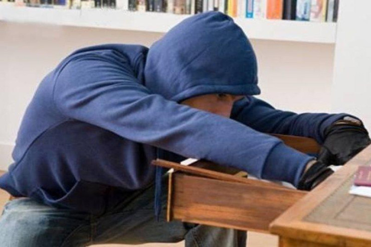 Bakıda əcnəbilər   lombardı QARƏT ETDİ