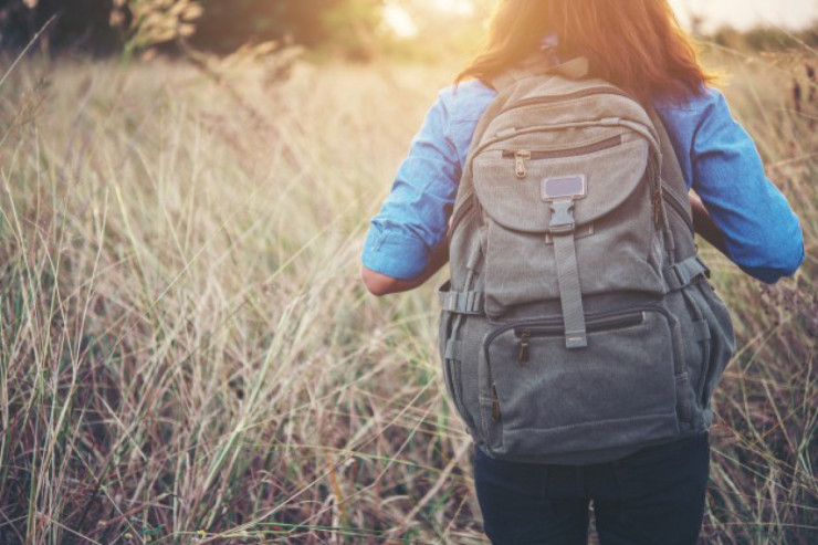 Bakıda  əmiqızları yoxa çıxdı,   nənələri axtarır