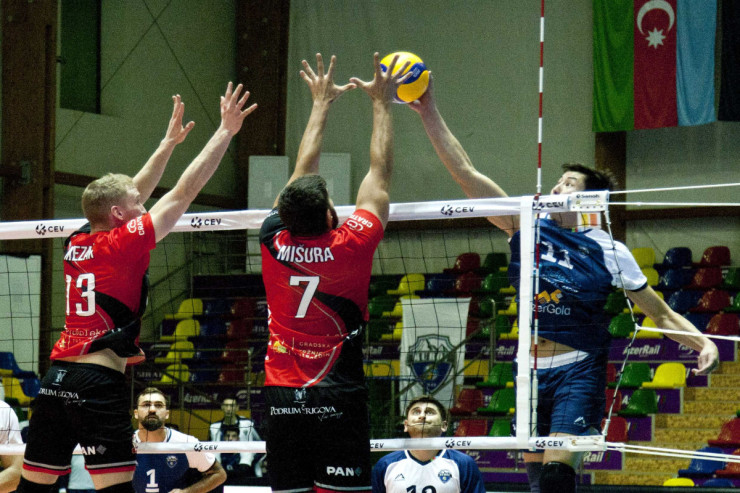 Azərbaycan çempionu Niderland klubuna uduzdu