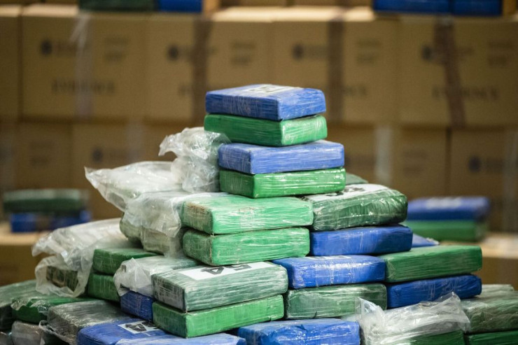 Azərbaycana  40 kilodan çox   narkotik keçirmək istədilər