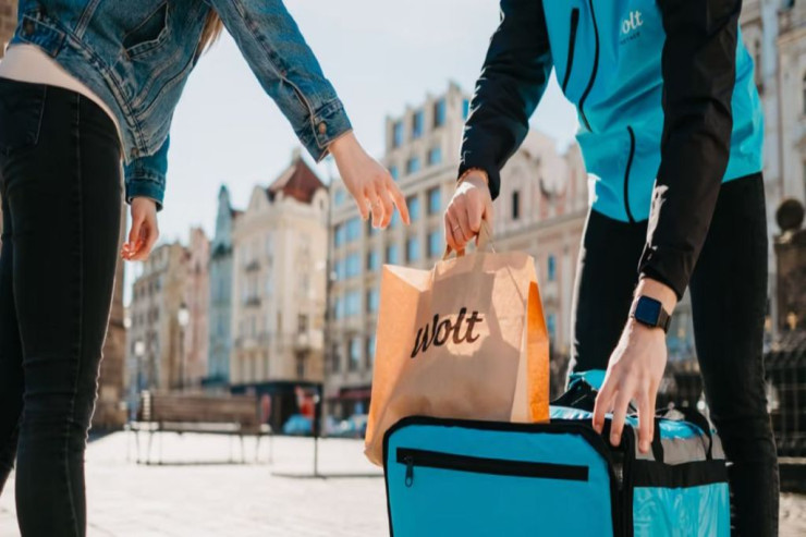  "Wolt"   tanınmış müğənnini yeməksiz qoydu -  VİDEO 