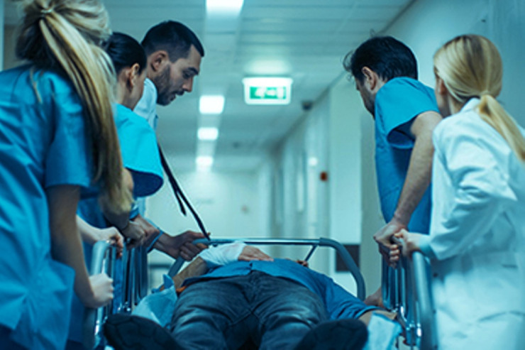 Tanınmış müğənni infarkt keçirdi: Vəziyyəti... 