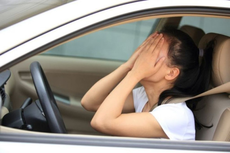 Koreyadan "Santa Fe" gətirəcəm deyib qadının "Kia"sını aldı - Bakıda ŞOK dələduzluq 