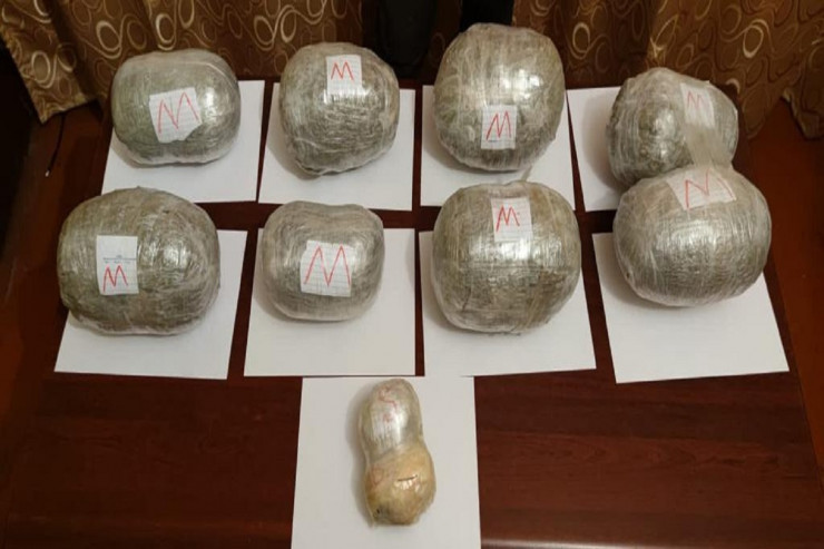 İranla sərhəddə narkotacir  TUTULDU 