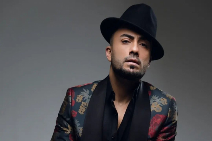 "Əynimdəki kostyumun qiyməti 880 manatdır" - Azərbaycanlı müğənni 