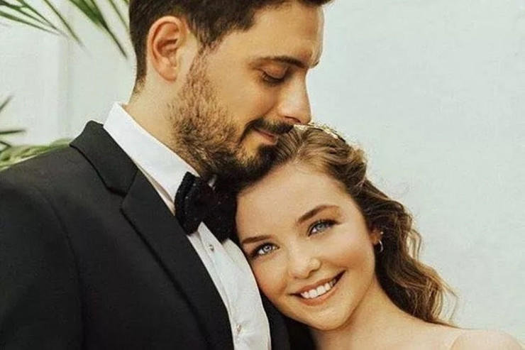 "Sehirli Annem" serialındakı "Ceren" boşanır 