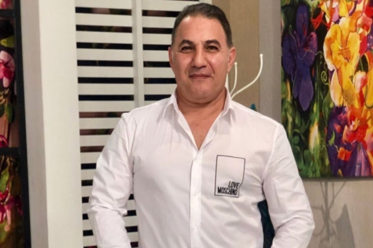 "Müğənnilərin 99 faizi nəyisə satıb" -  Ədalət Şükürov 