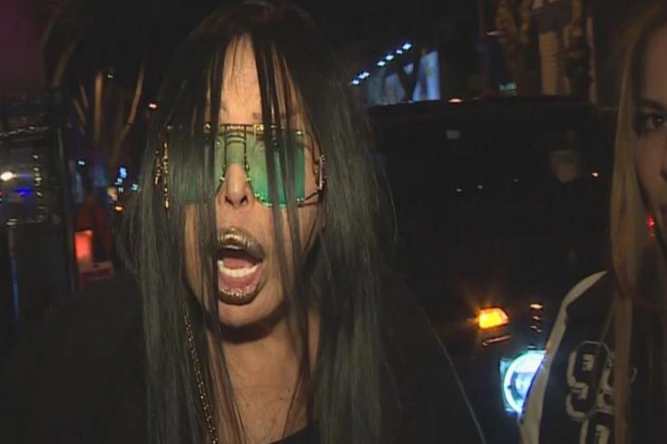 Tanınmış müğənni yaxınının ÖLÜM  xəbərini jurnalistdən eşitdi - ŞOKDA 