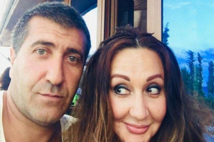 Xalq artisti boşandığı keçmiş əri ilə  EFİRDƏ BARIŞDI 