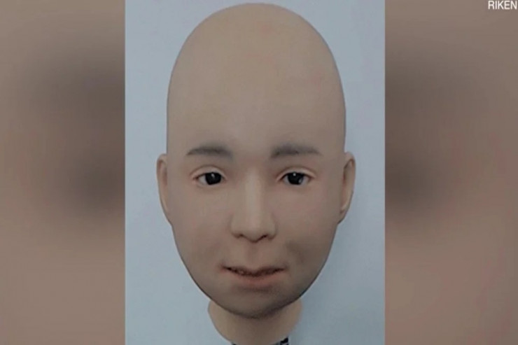 Bütün emosiyaları həyata keçirən ROBOT UŞAQ   - FOTO 