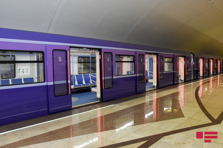 Bakı metrosunda FACİƏ:  ölən var - YENİLƏNİB 