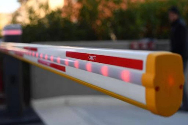 Küçə kəsənlərə  XƏBƏRDARLIQ:   Külli miqdarda cərimələnəcəklər