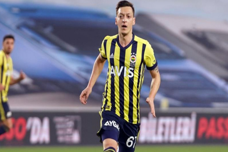 Məsut Özil İndoneziyaya gedir?