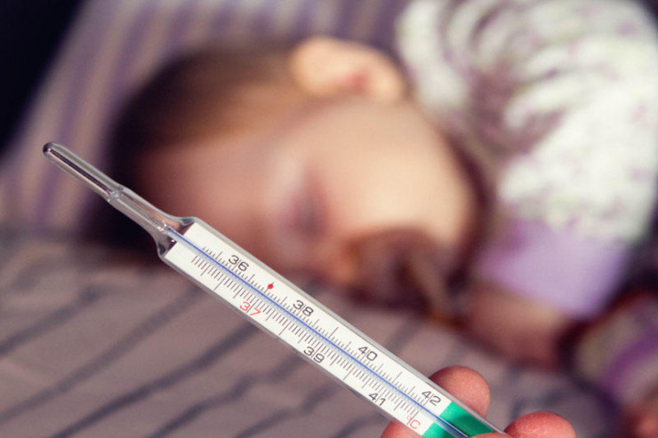 Yalnız bu halda uşaqların qızdırmasını  aşağı salmaq olar