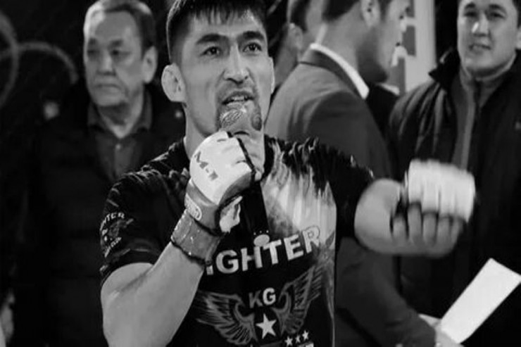 Axtarışda olan güləşçi  intihar etdi  